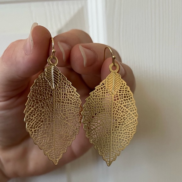 Gold Leaf Large Thin Earring - Picture 2 of 2
